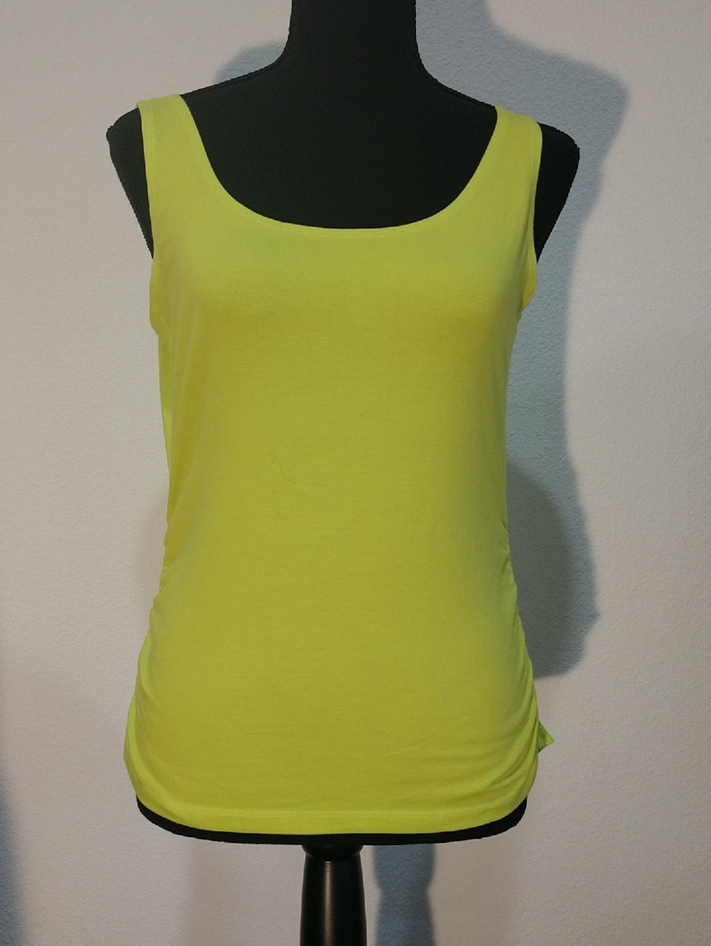 Women's Scoop Neck Tank Top - Neon Yellow